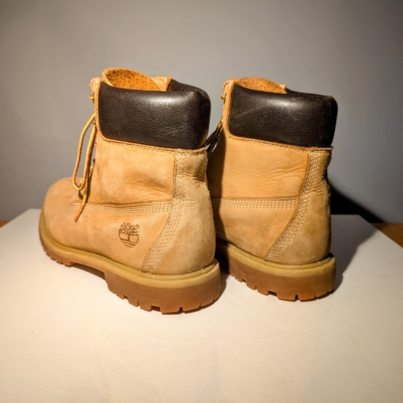 Timberland premium 6in waterproof boots - woman's US size 9 1/2 - Picture 4 of 7